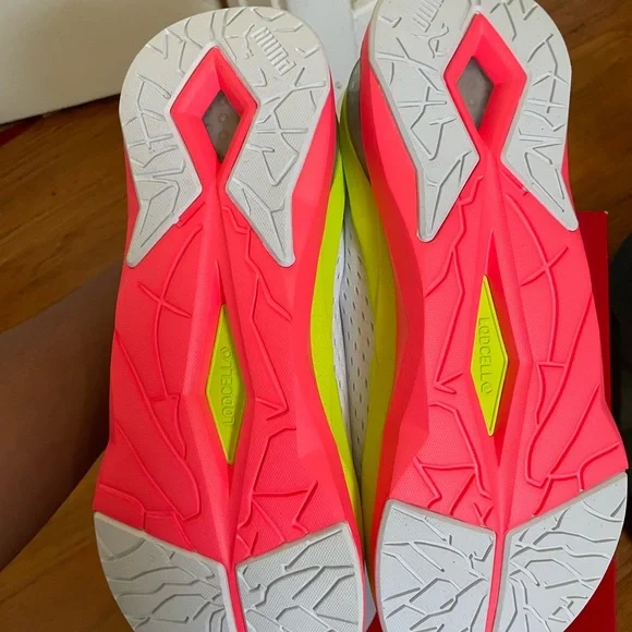 Puma Sneakers with Neon Accents - Picture 5 of 7